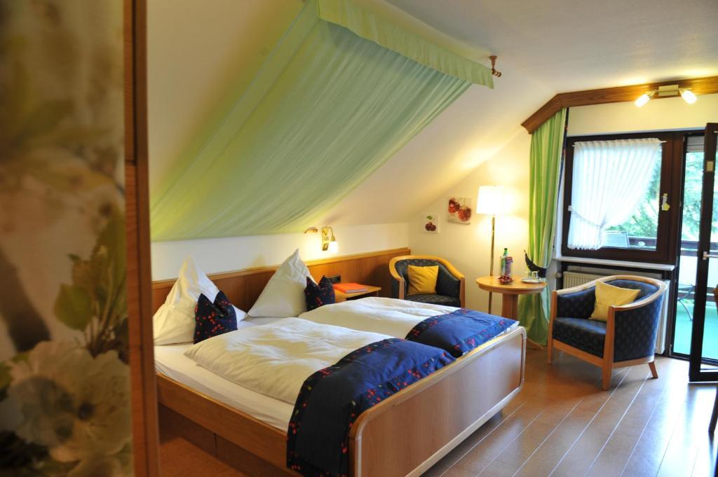 Forellenhof "Das Bio Landhaus" Bad Endbach Room photo