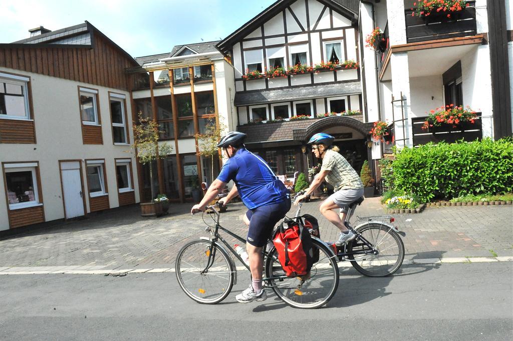 Forellenhof "Das Bio Landhaus" Bad Endbach Exterior photo